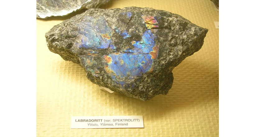 labdorite
