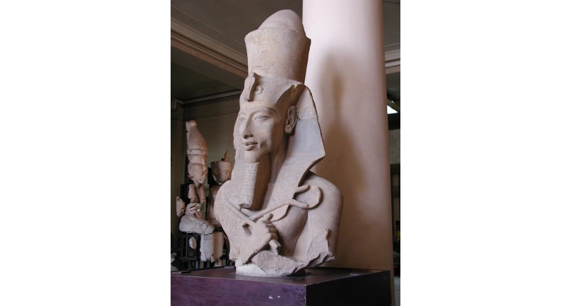 الملك اخناتون (1353 - 1336 ق.م )