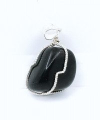 Onyx pendant with silver