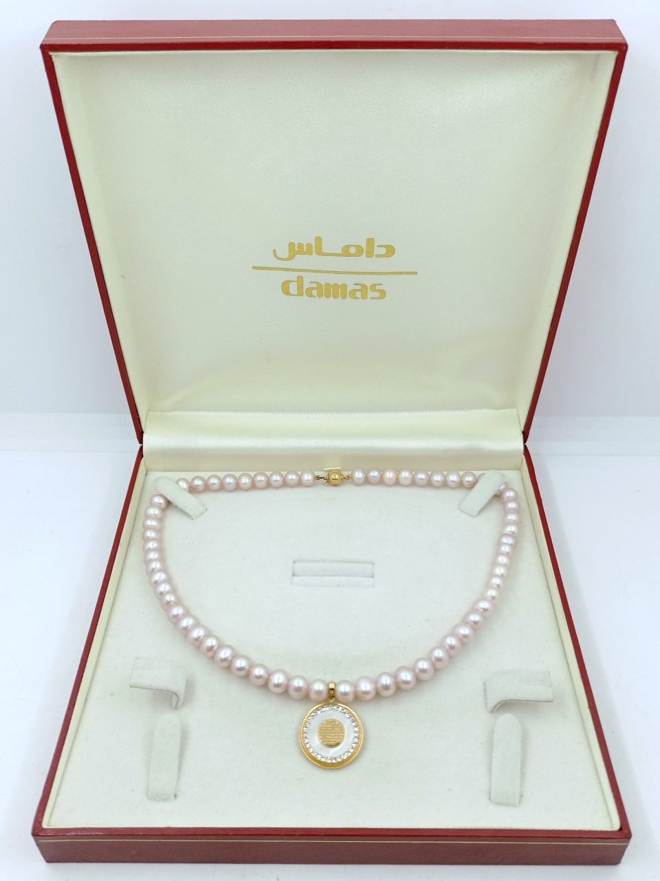 عقد لؤلؤ داماس بالذهب