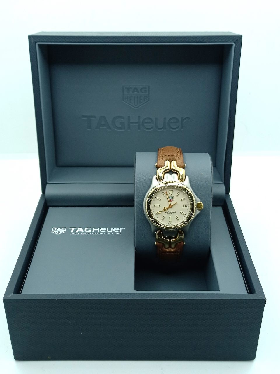 TAG HEUER 18K GOLD PROFESSIONAL WATCH