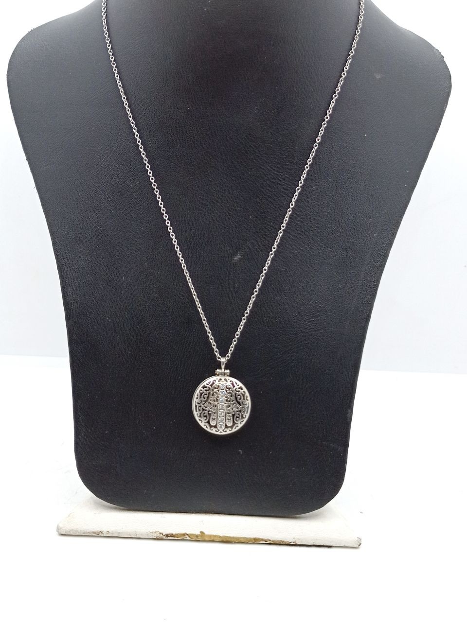 Silver Necklace  "THE ITEM BECOMES IRREVERSIBLE WHEN THE RESERVE IS REACHED"⚠️