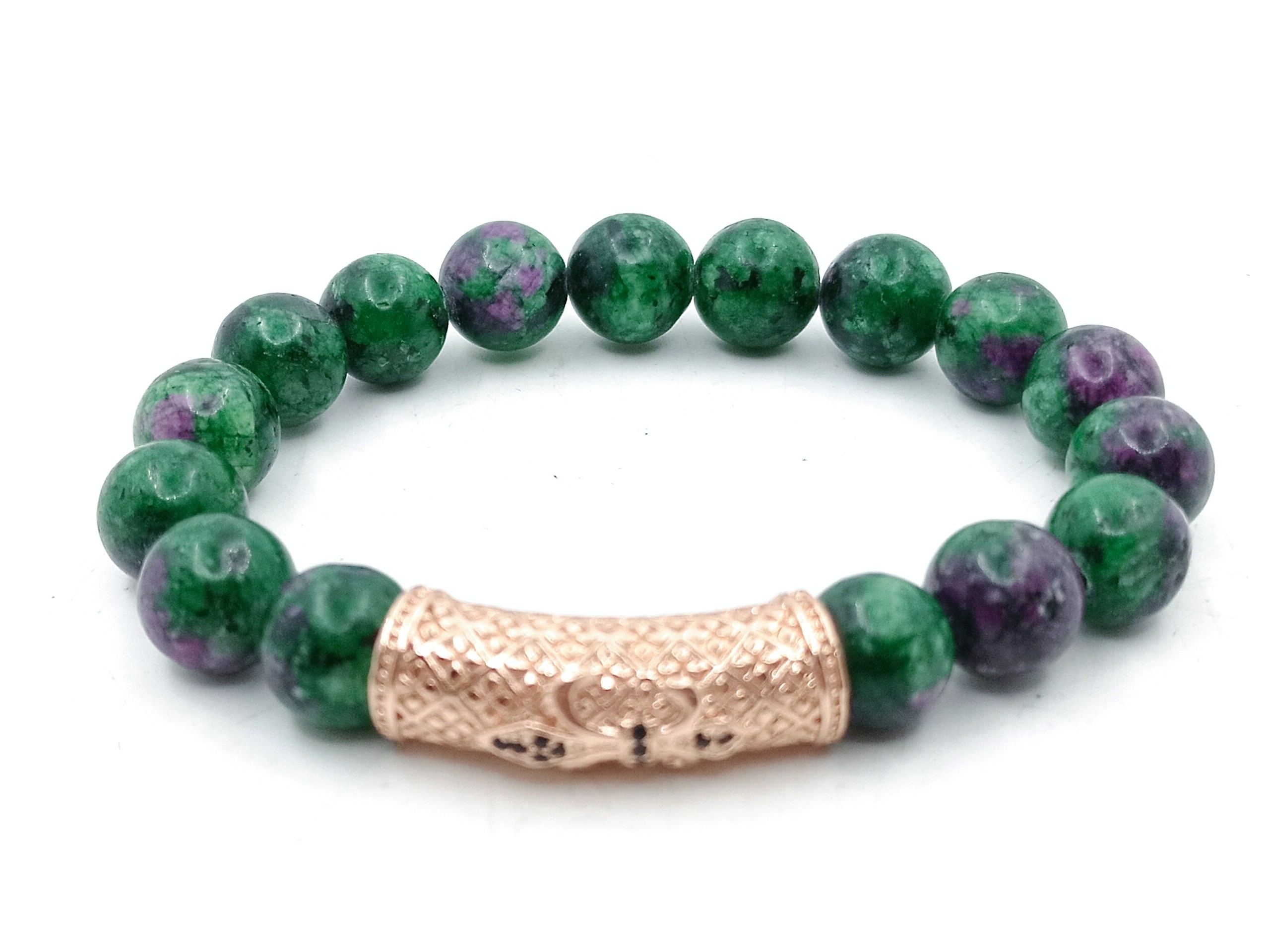 Bracelet of zeosite stone