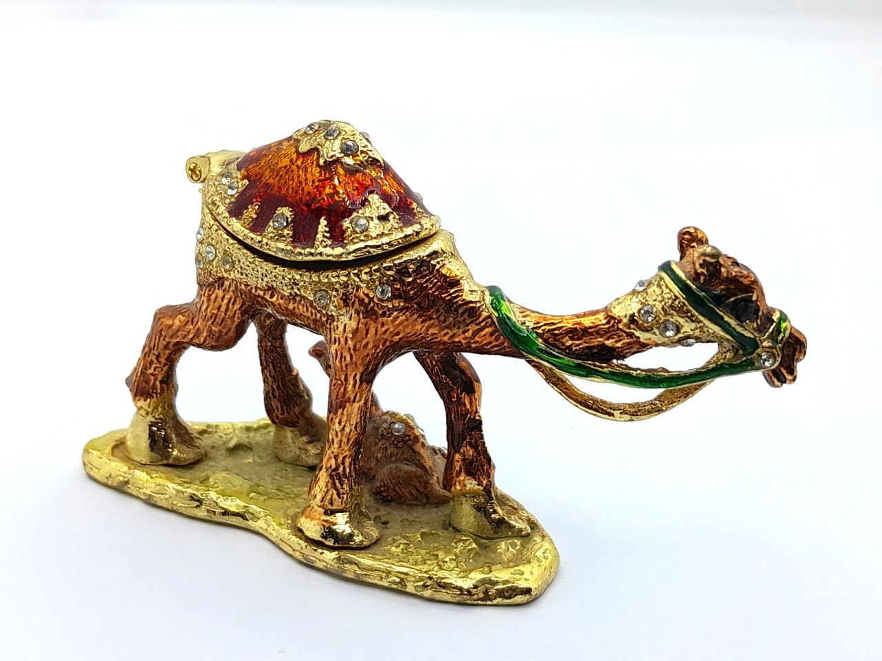 Camel shaped jewelry box