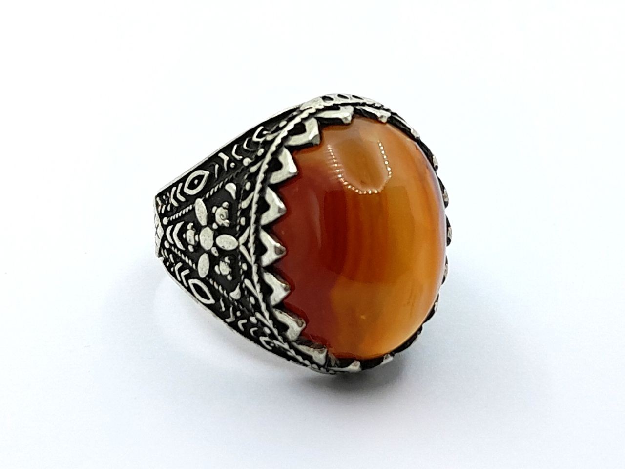 Ring with Indian agate stone